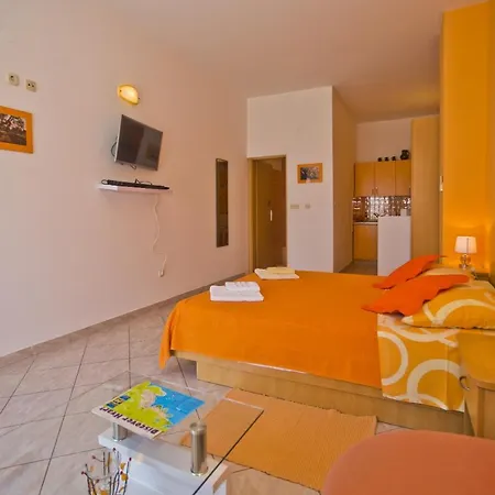 Hotel apartamentowy Art Deco Pape Hvar *