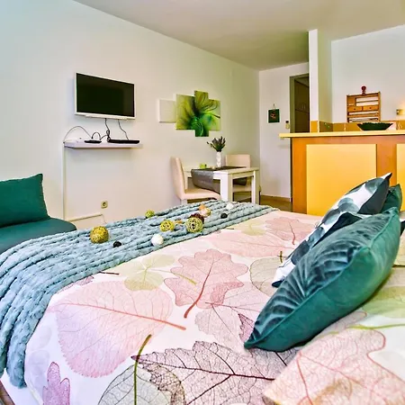Art Deco Pape Hvar Hotel apartamentowy *